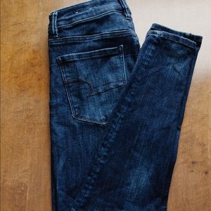 high waisted blue skinnies